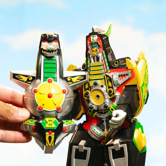 Mighty Morphin Power Rangers Super Cyborg - Dragonzord (Full Color)